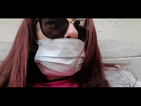 ❤️ ニコレッタは隣人に復讐し、彼のガレージでおしっこをする(特別Covid19イタリア検疫所) ❌ ポルノビデオ ❌️